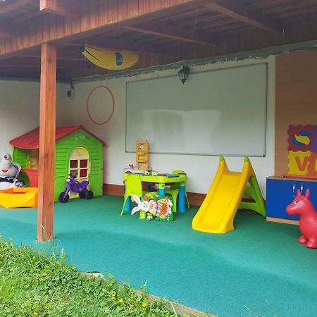 Yoyo Zurli Park Ξενοδοχείο Ρέσιτσα Εξωτερικό φωτογραφία
