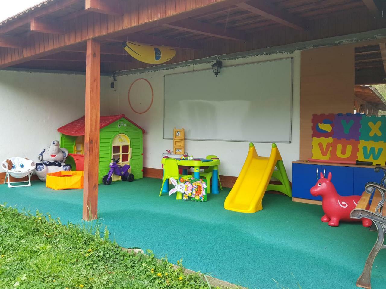 Yoyo Zurli Park Ξενοδοχείο Ρέσιτσα Εξωτερικό φωτογραφία